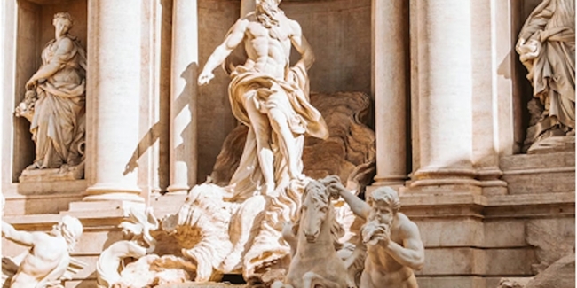 Trevi-fountain-Rome