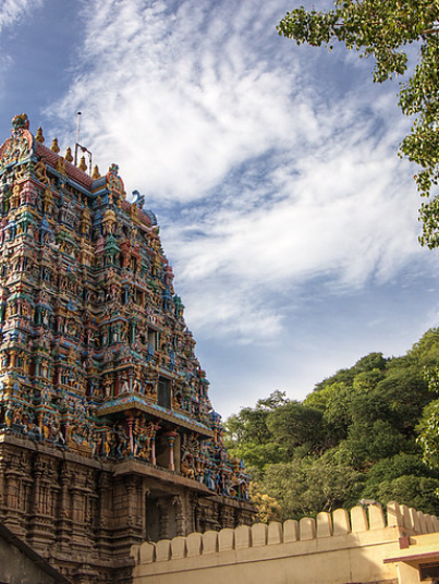 Luminance HDR 2.3.0 tonemapping parameters: Operator: Mantiuk06 Parameters: Contrast Mapping factor: 0.1 Saturation Factor: 1  Detail Factor: 1  ------ PreGamma: 1